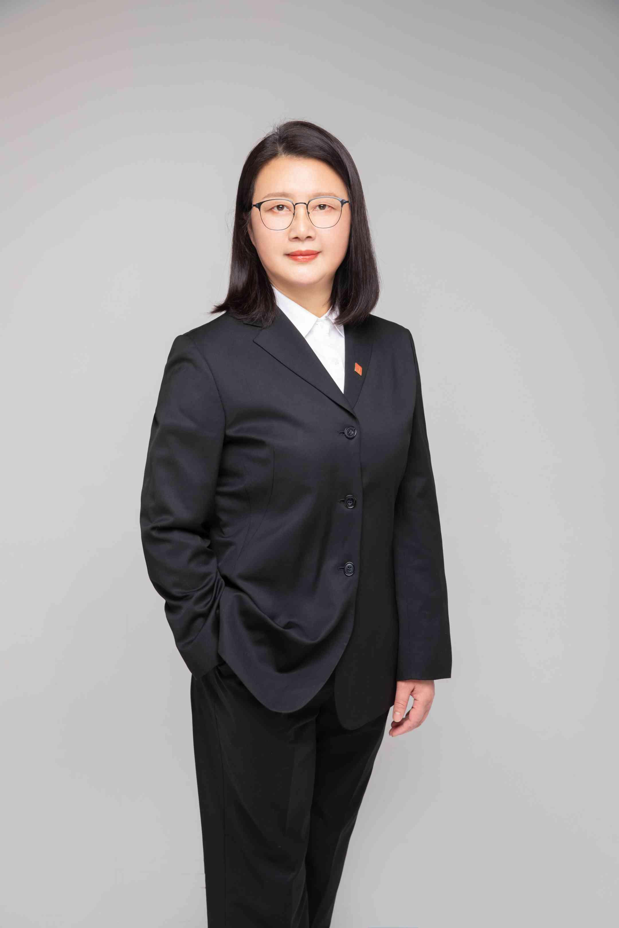 女性金融从业者_金融行业女性领导力_营销序列 个人金融