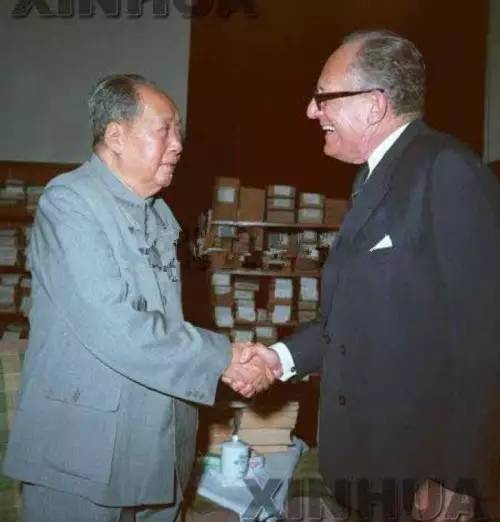 毛泽东社会主义革命思想_毛泽东社会主义制度贡献_毛泽东关于知识分子阶级属性思想论析