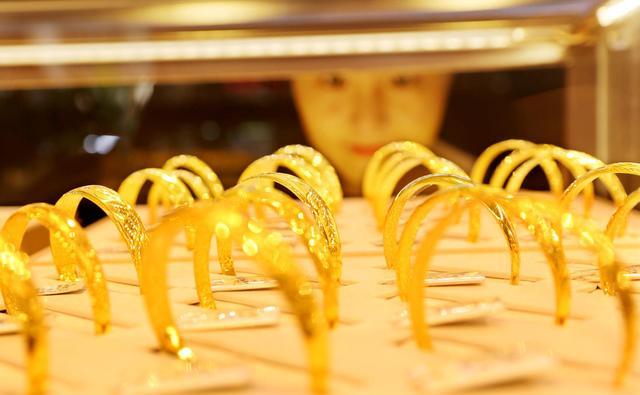 后qe时代专家建议:中国大妈,黄金还能继续买!_黄金价格下跌原因_黄金投资购买时机