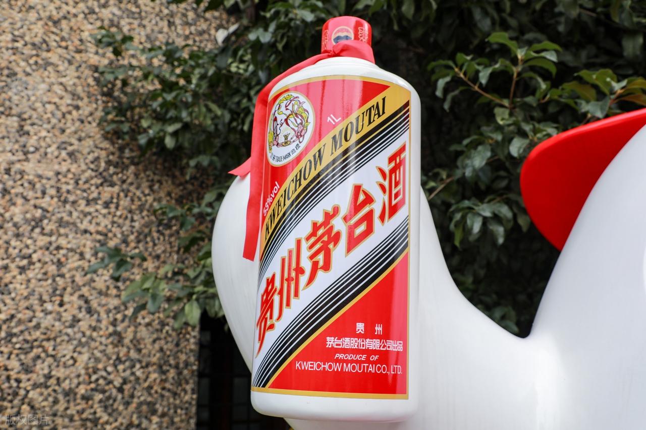 100元白酒的利润有多大_飞天茅台涨价 谁在笑 股市反应